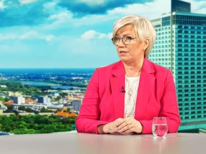 Opozycjoniści PRL do Przyłębskiej: Polska nie ma żadnego obowiązku utrzymywać funkcjonariuszy służb