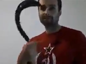 [VIDEO] Wolisz k..wo na pięści czy na narzędzia?. Internauci przypomnieli wyczyny zatrzymanego przez ABW Towarzysza N.