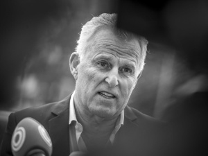Holandia: Zmarł postrzelony dziennikarz śledczy Peter R. De Vries