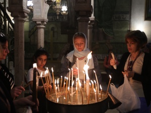 Jerozolima: Liturgia Wigilii Paschalnej w Bazylice Grobu Pańskiego