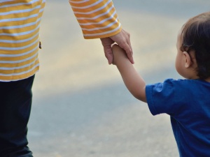 „Jestem za życiem = pomagam!” - o wielkiej skali pomocy kobietom w ciąży i samotnym matkom