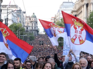 Serbia nie ma wyjścia. Musi zbliżyć się z Zachodem