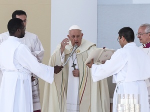 Franciszek na zakończenie ŚDM: Idźcie i zanieście wszystkim promienny uśmiech Boga! 