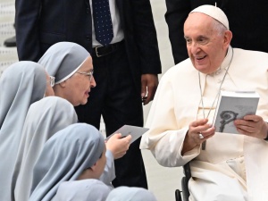 Papież: Chrystus jest Bogiem teraźniejszości, a nie wspomnieniem przeszłości