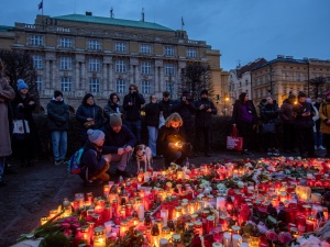 Papież wstrząśnięty atakiem na Uniwersytecie Karola w Pradze