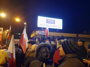 Manifestacje w obronie mediów publicznych