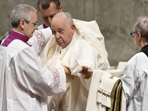 W Kaplicy Sykstyńskiej Franciszek ochrzcił dziś szesnaścioro dzieci 