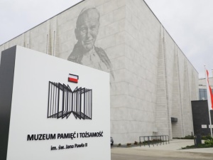 Sienkiewicz „nie znalazł środków” na Muzeum „Pamięć i Tożsamość” im. św. Jana Pawła II
