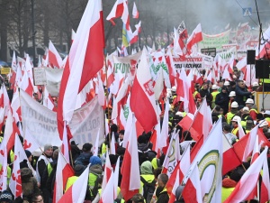 Solidarność na proteście rolników w Warszawie. RELACJA NA ŻYWO!