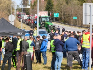 Duszpasterz rolników: Rolnicy nie chcą dopłat, tylko uczciwej zapłaty za ich pracę