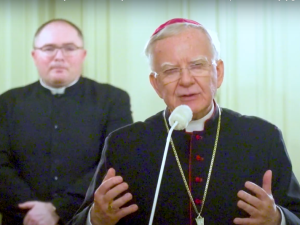 Abp Jędraszewski uhonorowany Platynową Nagrodą Polonia Minor