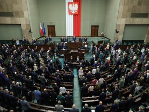 Czym różnią się afery Platformy od tych z czasów PiS? 