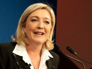 Kto wygra wybory parlamentarne we Francji? Partia Le Pen ma coraz wyższe notowania