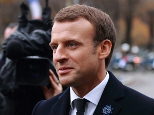 W co gra Emmanuel Macron? Demaskujemy powody rozpisania nowych wyborów 