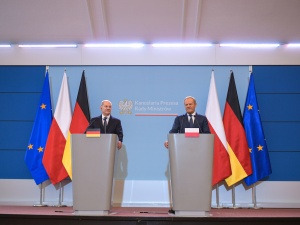 Tusk zrezygnował z reparacji od Niemiec? Jest oświadczenie Arkadiusza Mularczyka
