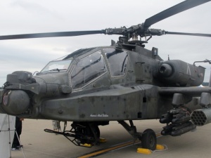 Kontrakt na amerykańskie Apache dla Polski zagrożony