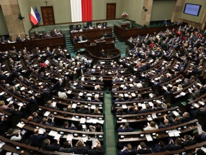 Trzecia Droga spada z podium. Jest nowy sondaż