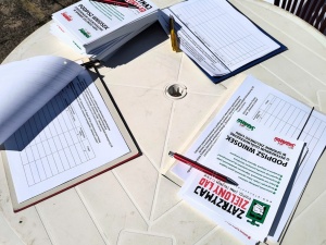 „S” zbiera podpisy pod referendum w sprawie Zielonego Ładu