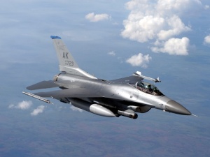 Samoloty F-16 trafiły na Ukrainę? Doradca prezydenta Zełenskiego zabrał głos