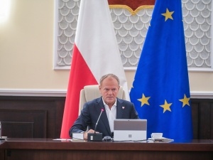 Opętany obsesyjną żądzą odwetu Donald Tusk zniszczy swoich koalicjantów 