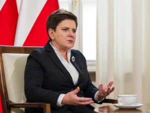 Czy kobieta może zostać Prezydentem RP?. Tajemniczy uśmiech Beaty Szydło