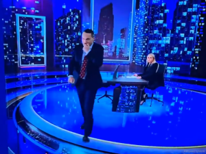 Sikorski wściekły na TVN24! „Żądam przywrócenia standardów dziennikarskich”