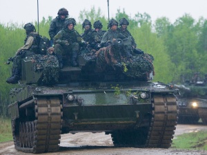 1000 czołgów i pojazdów wojskowych, śmigłowce, drony, artyleria. Wielkie manewry pancerne NATO na Łotwie