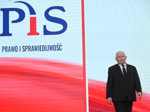 PKW odrzuciła sprawozdanie finansowe PiS. Politycy partii reagują