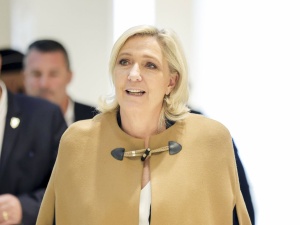 Marine Le Pen z zakazem kandydowania? Tego chcą jej oponenci