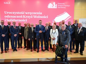 Gdańsk: Czternastu opozycjonistów uhonorowanych Krzyżami Wolności i Solidarności