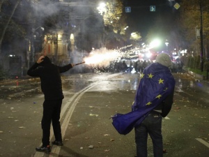 Protesty w Gruzji. MSZ Ukrainy: Wzywamy do uszanowania prawa do pokojowych protestów