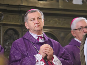 [wywiad] Abp Guzdek: Synodalność to nic innego jak normalność! Wszyscy jesteśmy odpowiedzialni za Kościół