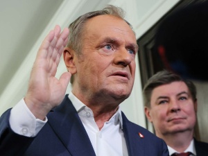 Ekshumacje ofiar ludobójstwa na Wołyniu. Donald Tusk: Wreszcie przełom