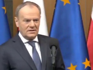 Tusk ucieka przed dziennikarzami. W sieci zawrzało