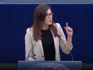 Jest pan politykiem-memem. Tak Zajączkowska-Hernik zaorała Tuska przed Parlamentem Europejskim [WIDEO]