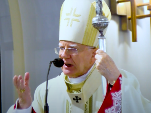 Abp Jędraszewski: Moc ducha św. Jana Pawła II zmieniła niejedno ludzkie serce