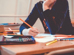 Uczniowie będą nabywać zielone kompetencje. Nowy pomysł na edukację min. Muchy