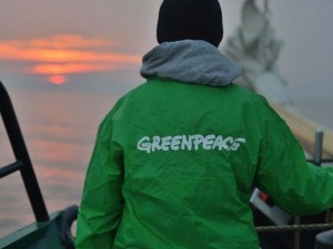 Widmo bankructwa krąży nad Greenpeace. Wpłynął pozew