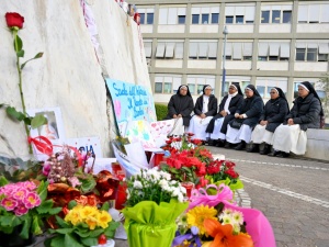 Klinika Gemelli: ogólna poprawa stanu zdrowia Franciszka, konieczne są dalsze dni stabilizacji