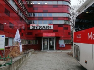 Solidarność protestuje w raciborskim Regionalnym Centrum Krwiodawstwa i Krwiolecznictwa