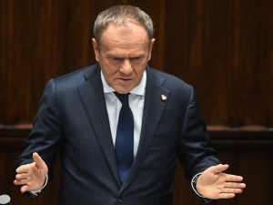 Donald Tusk zapowiada szkolenia wojskowe. Każdy dorosły mężczyzna