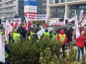 Z centrali Poczty Polskiej wyrzucono protestujących z  NSZZ S. Ostatnie ostrzeżenie? Pogotowie Strajkowe