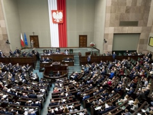 Zaskakujące wyniki sondażu. Kto dostałby się do Sejmu?