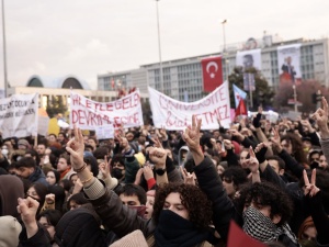 Protesty w Turcji po zatrzymaniu burmistrza Stambułu. Nowe informacje