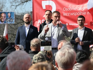 „Tato, co zrobiłeś, żebym nie żyła w tym piekle?” Protest w Zgorzelcu przeciwko nielegalnej imigracji