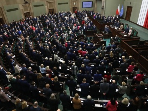 Co z niższą akcyzą na paliwa i prąd? Sejm zdecydował