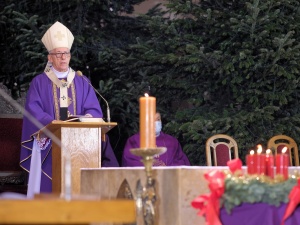 Abp Skworc podczas Mszy żałobnej w intencji śp. Andrzeja Rozpłochowskiego: Bohater „Solidarności” i patriota