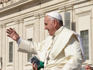 Papież pisze do katolików LGBT: „Kościół «selektywny» nie jest Świętą Matką Kościołem, ale sektą”