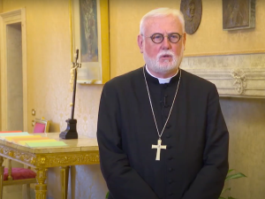 Abp Gallagher przybył na Ukrainę