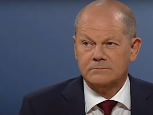 „Kanclerz Niemiec ma problem”. Olaf Scholz stanie przed komisją śledczą